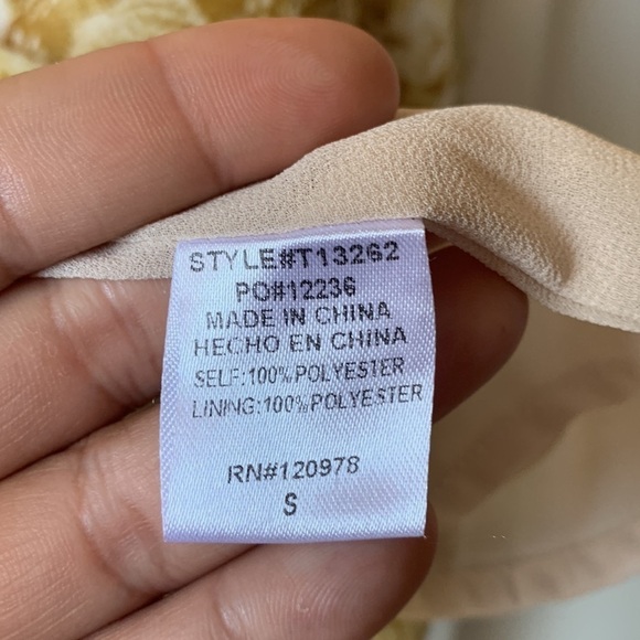 ENTRO Yellow Snake Print Python Balloon Sleeve Oversized Blouse - Picture 5 of 7